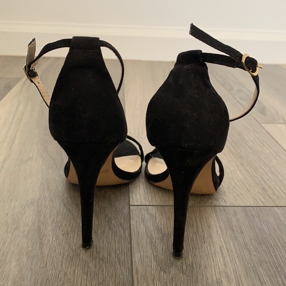 Black Heels - Picture 2 of 6